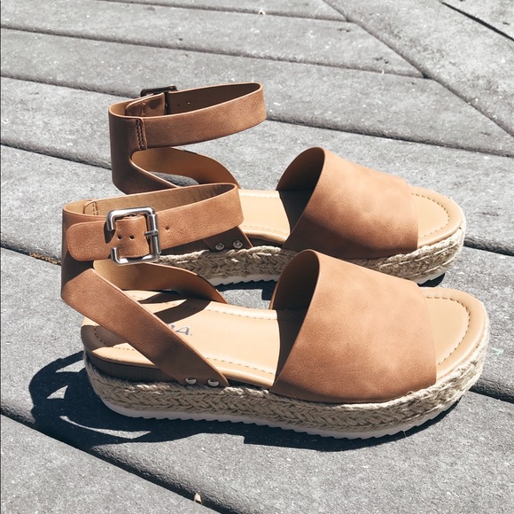 Size 10 Platform Espadrilles - Picture 4 of 4